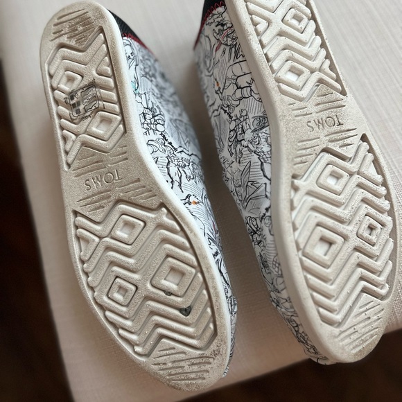 Women’s Marvel x Toms - Picture 5 of 5